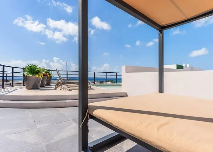 Hébergement de vacances Luxury 2bd 2ba Ocean View 200m From